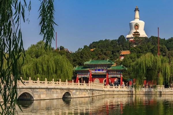 Yongan Bridge Beihai Lake Park Jade Island Bai White Pagoda — Stock Photo, Image