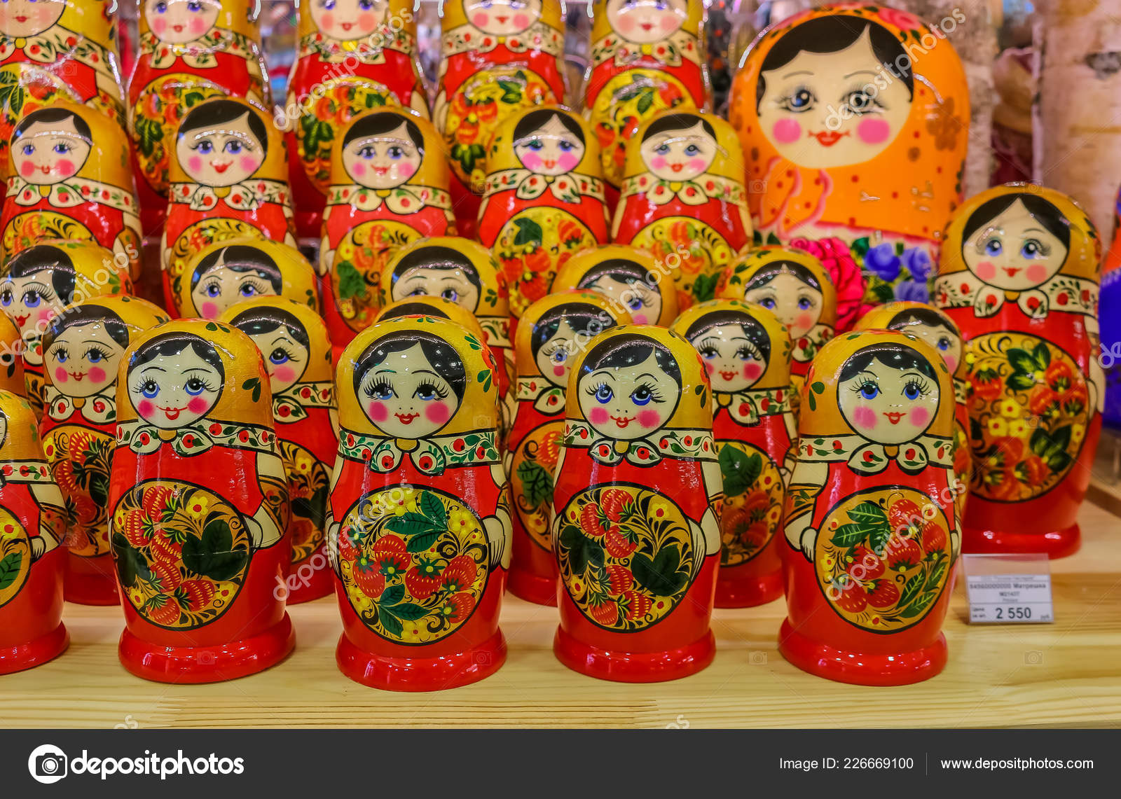 russian matryoshka nesting dolls
