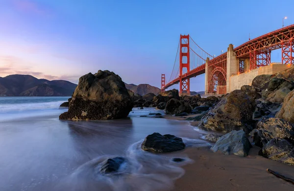 Vista Famosa Golden Gate Bridge Partir Rochosa Praia Marshall Escondida — Fotografia de Stock