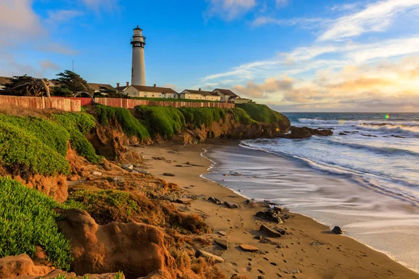 Olas Que Estrellan Orilla Por Pigeon Point Lighthouse Costa Norte — Foto de Stock