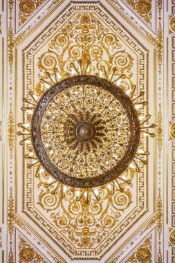 Hermitage Müzesi sanat ve kültürde süslü avize 