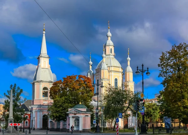 Андреевский собор, последний собор в стиле барокко, построенный в Санкт-Пе — стоковое фото