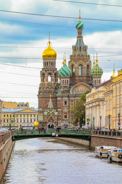 Süslü kilise Savior dökülen kan veya katedral diriliş, İsa'nın Saint Petersburg, Rusya