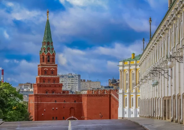 Vue Journalière Tour Borovitskaïa Brique Rouge Intérieur Complexe Kremlin Moscou — Photo