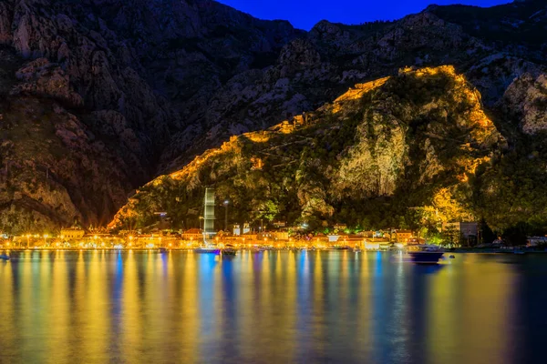 Tramonto Della Baia Kotor Boka Kotorska Con Antica Cinta Muraria — Foto Stock