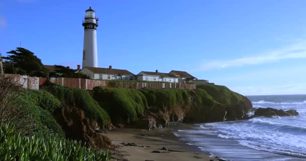 Pigeon Point farol na costa norte da Califórnia Oceano Pacífico — Vídeo de Stock