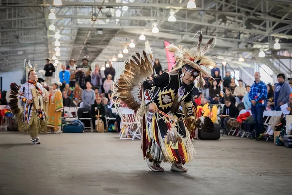 San Francisco Usa February 2020 Native American Indians Dressed Intricate — Stock Photo, Image