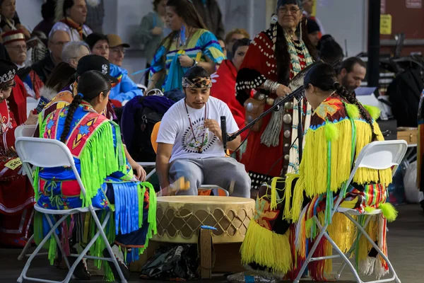 San Francisco Eua Fevereiro 2020 Índios Nativos Americanos Vestidos Com — Fotografia de Stock