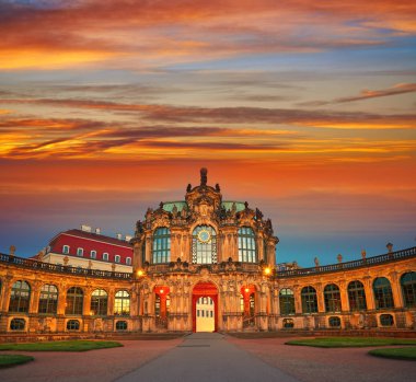 Dresden Zwinger Saxony, Almanya için gün batımında