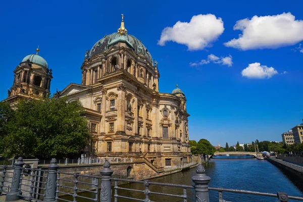 Berlin Cathedral Berliner Dom Spree Nehri'nin Almanya