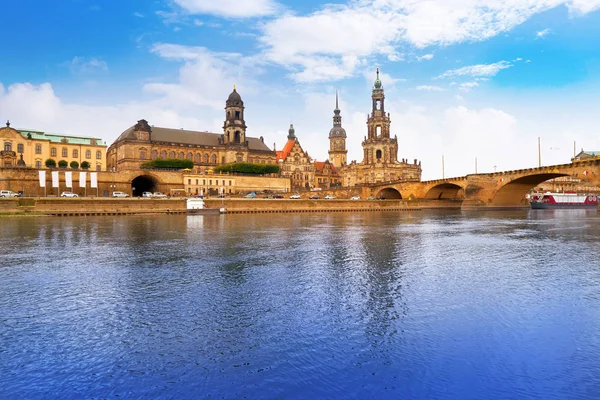 Dresden Skyline Reflecion Rio Elba Saxônia Alemanha — Fotografia de Stock