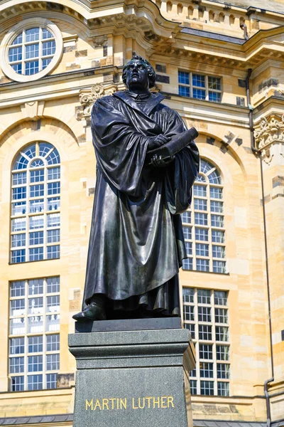 Estátua Memorial Martinho Lutero Perto Frauenkirche Dresden Alemanha — Fotografia de Stock