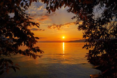 Leman Cenevre Gölü İsviçre İsviçre Montreux günbatımı manzarası