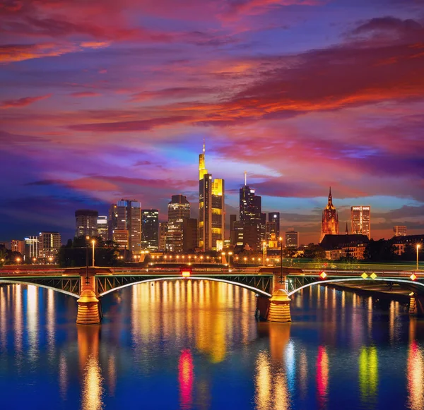 Skyline Francoforte Tramonto Germania Con Meno Fiume — Foto Stock
