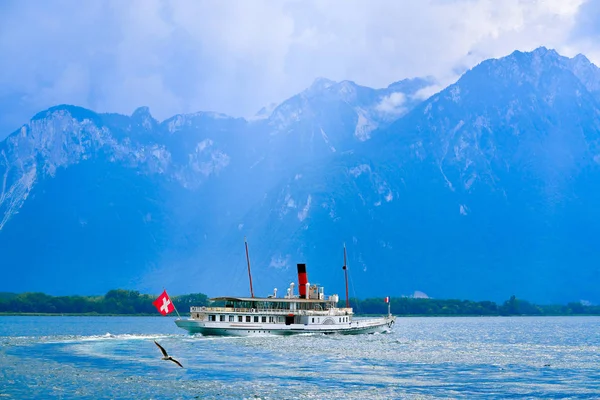 Geneve Lake Leman Geneva Paddle Steamer Ship Switzerland Swiss Flag — Stock Photo, Image