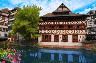 Alsace yarı ahşap evlerde Strasbourg la Petite France