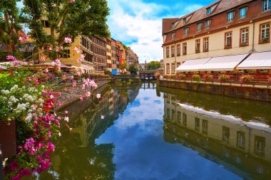 Alsace yarı ahşap evlerde Strasbourg la Petite France