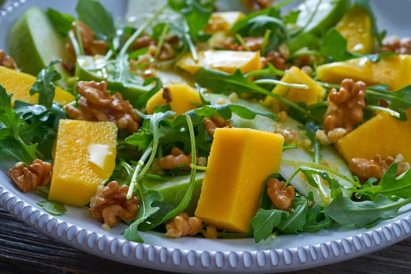 Ensalada Mango Manzana Rúcula Saludable Para Corazón — Foto de Stock