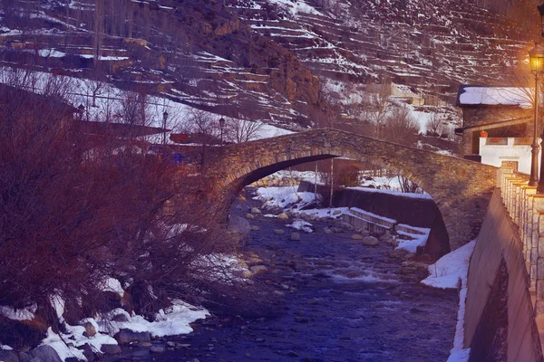 Puente Medieval Benasque Sobre Río Esera Huesca España —  Fotos de Stock