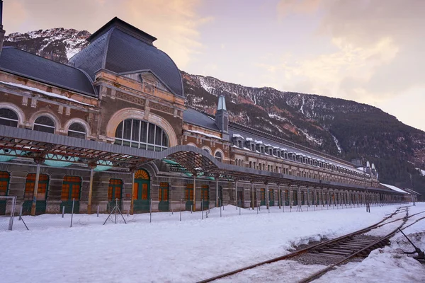 Cerler Іспанськ Площч Піренеях Huesca Іспанії — стокове фото