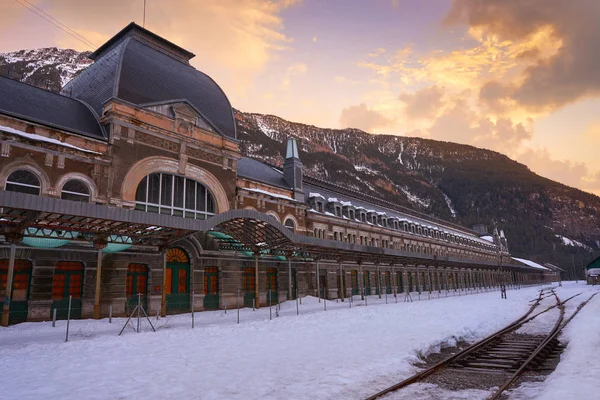 Cerler Іспанськ Площч Піренеях Huesca Іспанії — стокове фото