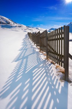 Cerler gökyüzü alanında Pyrenees Huesca, İspanya
