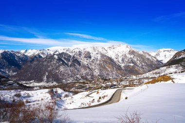 Cerler Kayak alanı manzarası Huesca Pyrenees, İspanya