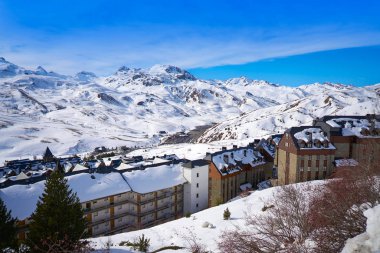 Formigal ski alan manzarası Huesca Pyrenees, İspanya