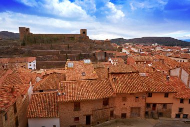Mora de Rubielos köyü Gudar Javalambre Sierra üzerinde bulunan Teruel İspanya