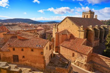 Mora de Rubielos köyü Gudar Javalambre Sierra üzerinde bulunan Teruel İspanya