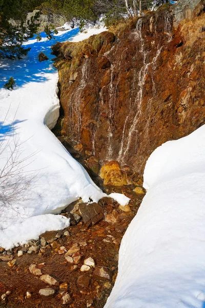 Schieferstein Textur Und Schnee Pyrenäen Von Spanien — Stockfoto