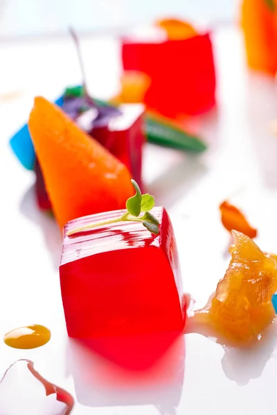 Gelé Färgglada Frukter Gelatin Vit Bakgrund — Stockfoto