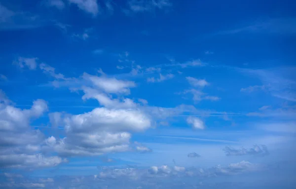 Ciel Bleu Avec Nuages Cumulus Été Blancs — Photo