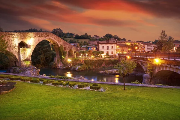 Romeinse Brug Cangas Onis Sella Rivier Asturias Spanje — Stockfoto