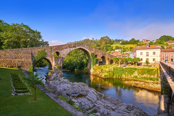 Cangas Onis Roman Bridge Sella River Asturias Spain — Stock Photo, Image