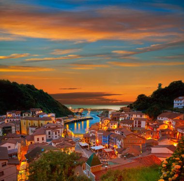 Cudillero köyü İspanya Asturias '