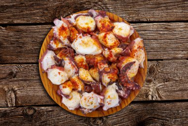 pulpo a la gallega ahtapot İspanyol tarifi