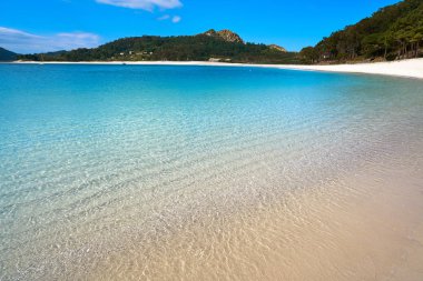 Rodas plaj turkuaz Galicia İspanya'nın Vigo yakınındaki Islas CIES Adaları