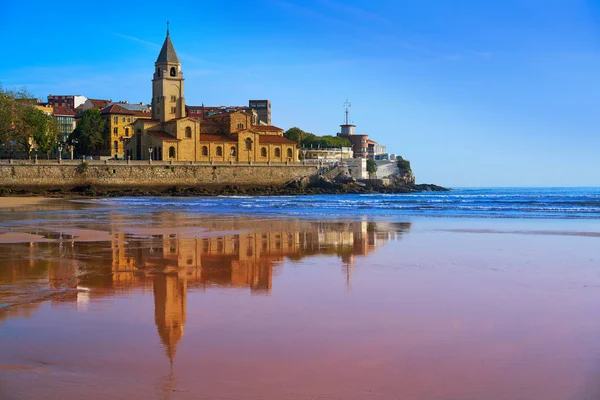 Plaża Gijon Kościoła San Pedro San Lorenzo Asturias Hiszpania — Zdjęcie stockowe