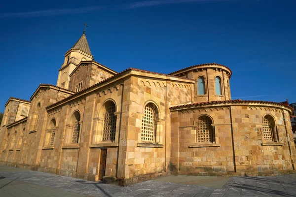 Церковь Хихон Сан Педро Астурии Испания — стоковое фото