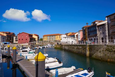 Llanes village port marina Asturias, İspanya