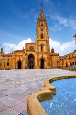 Oviedo Cathedral civarındaki Asturias, İspanya