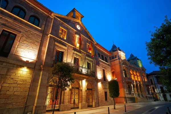 Pueblo Llanes Ayuntamiento Atardecer Asturias España —  Fotos de Stock