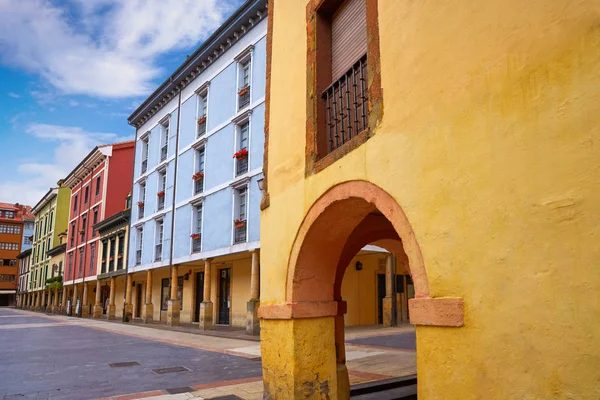 Oviedo Renkli Cephe Asturias Spanya — Stok fotoğraf