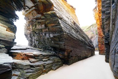 Playa las catedrales Catedrais plaj Lugo İspanya Ribadeo Galiçya