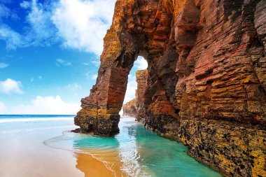 Playa las catedrales Catedrais plaj Lugo İspanya Ribadeo Galiçya