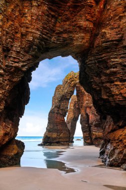 Playa las catedrales Catedrais plaj Lugo İspanya Ribadeo Galiçya