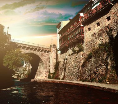 Potes nehir Quiviesa Deva bir Cantabria İspanya Köyü