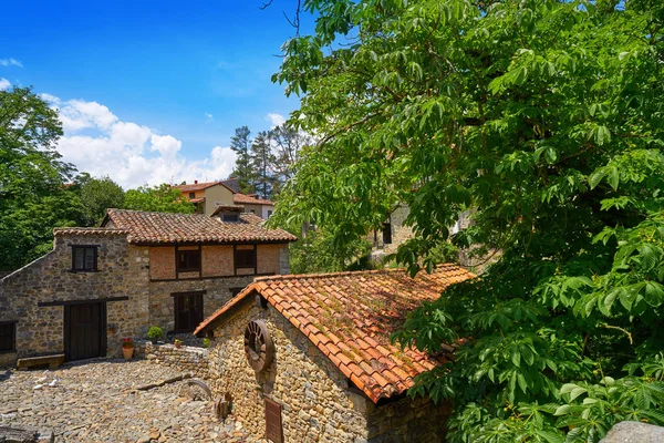 Σπίτια Του Χωριού Potes Στην Cantabria Της Ισπανίας — Φωτογραφία Αρχείου