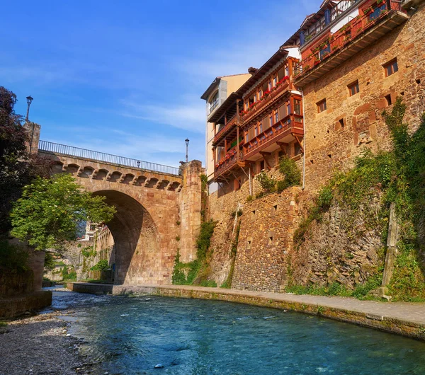 Potes Rivière Quiviesa Deva Cantabria Village Espagne — Photo